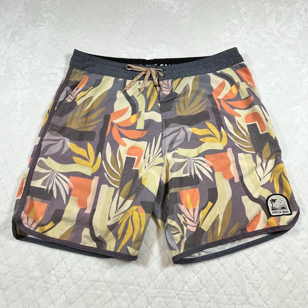 HOWLER BROTHERS Bruja Board Shorts Stretch Quick Dry Mens Size 40 Floral Print